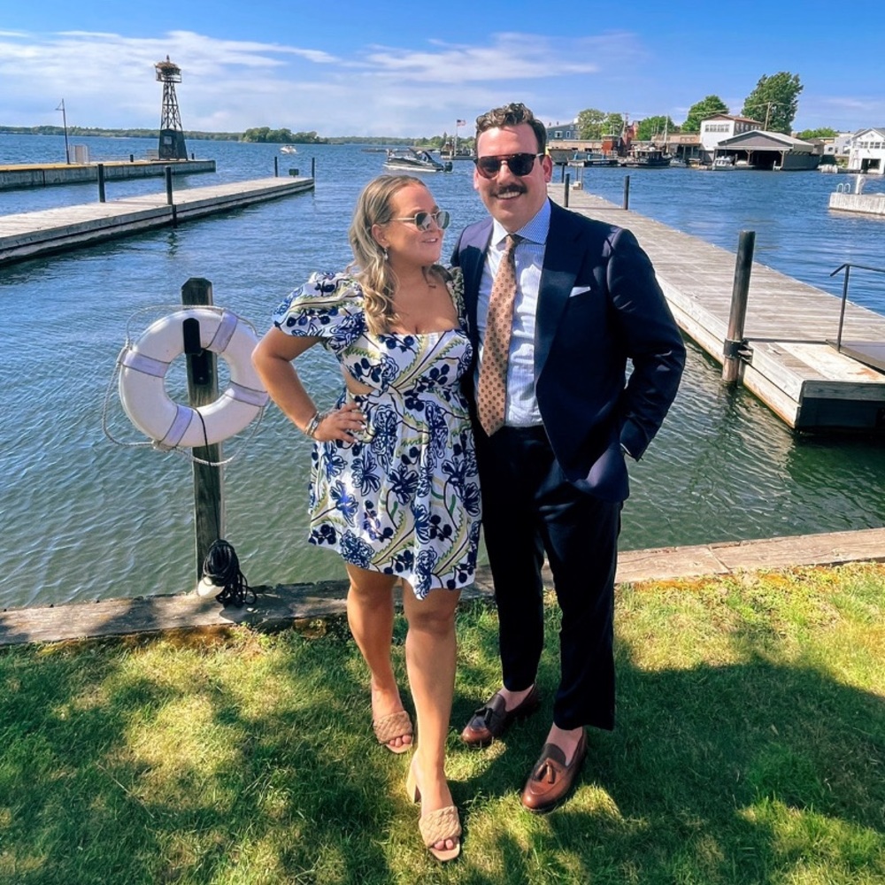 Meet your Poshers, Beth & Jared